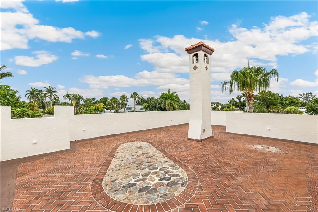 1358 Hopedale DR-16