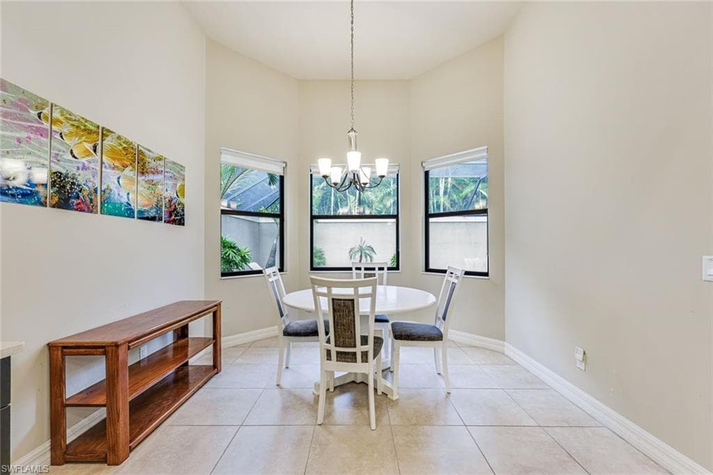 1221 Briarwood CT-6
