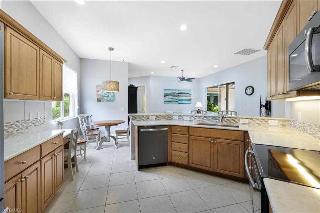 28201 L Burton Fletcher CT-13