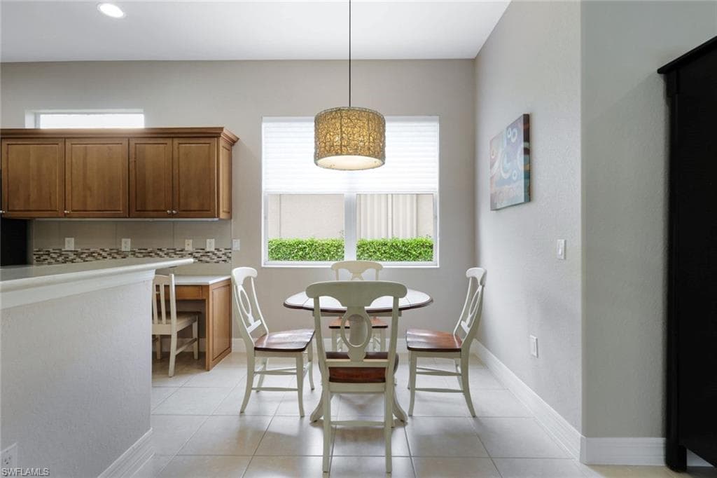 28201 L Burton Fletcher CT-18