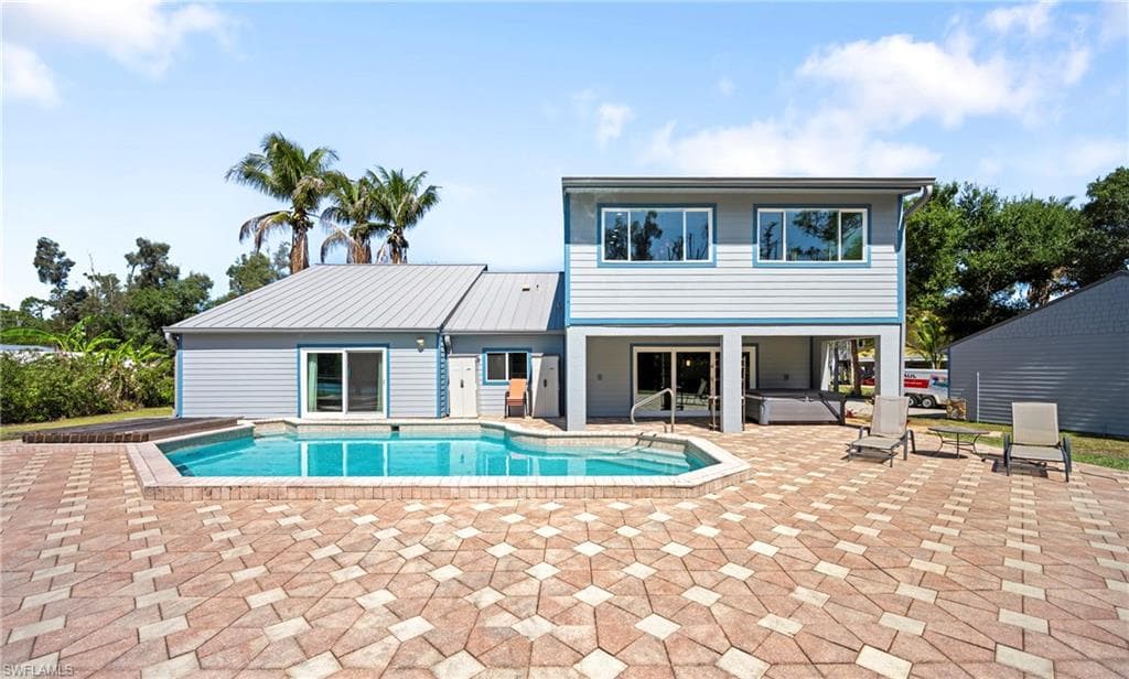 6268 Foxfire LN-37