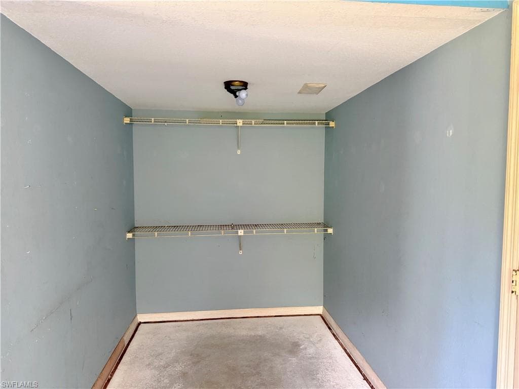 9305 Lake Park DR 104-16