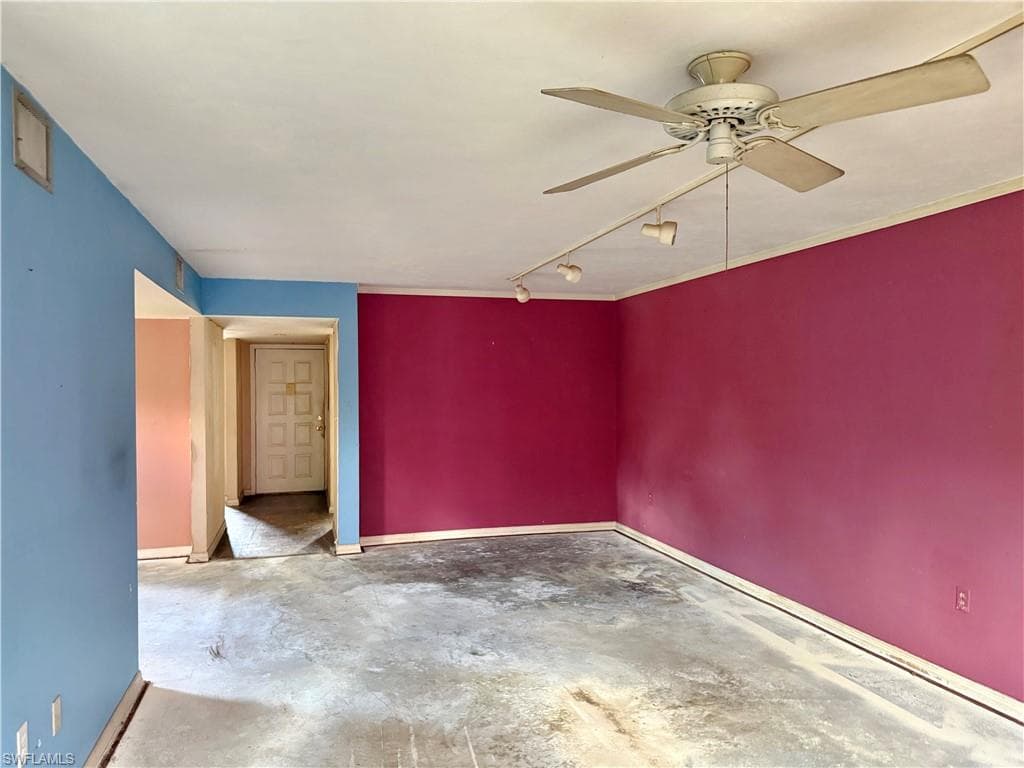 9305 Lake Park DR 104-11