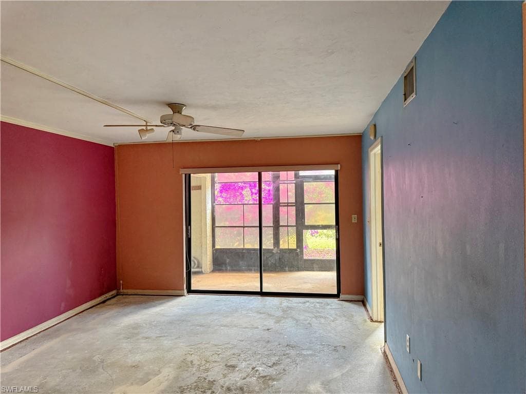 9305 Lake Park DR 104-10