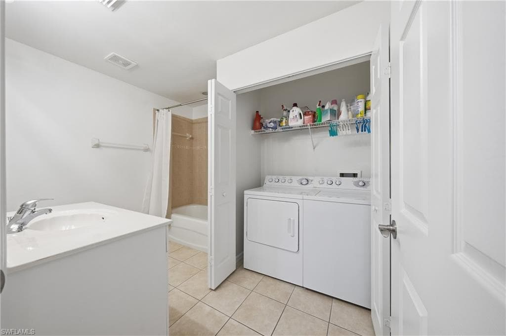 3976 Bishopwood CT E 3-102-21