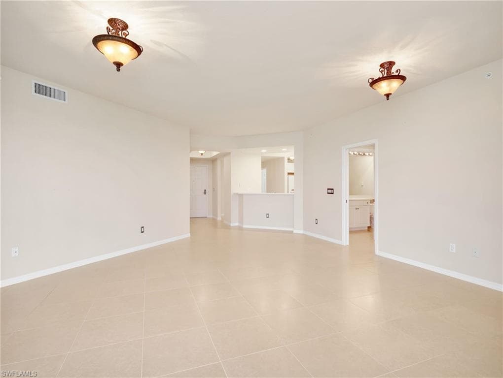 1001 Arbor Lake DR 202-9