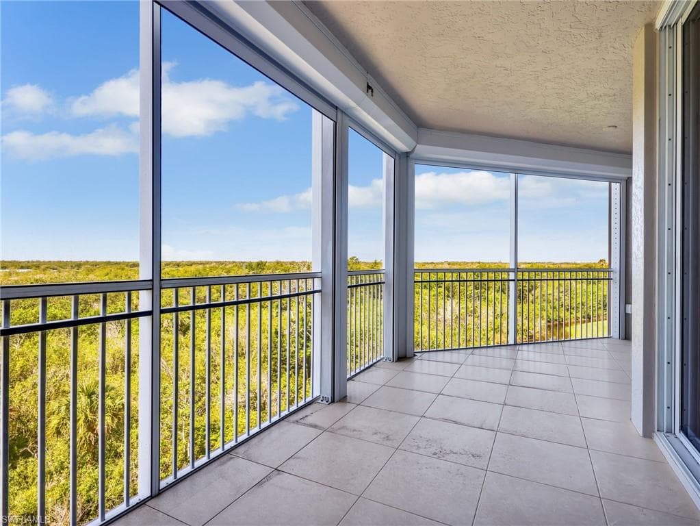 1001 Arbor Lake DR 202-13