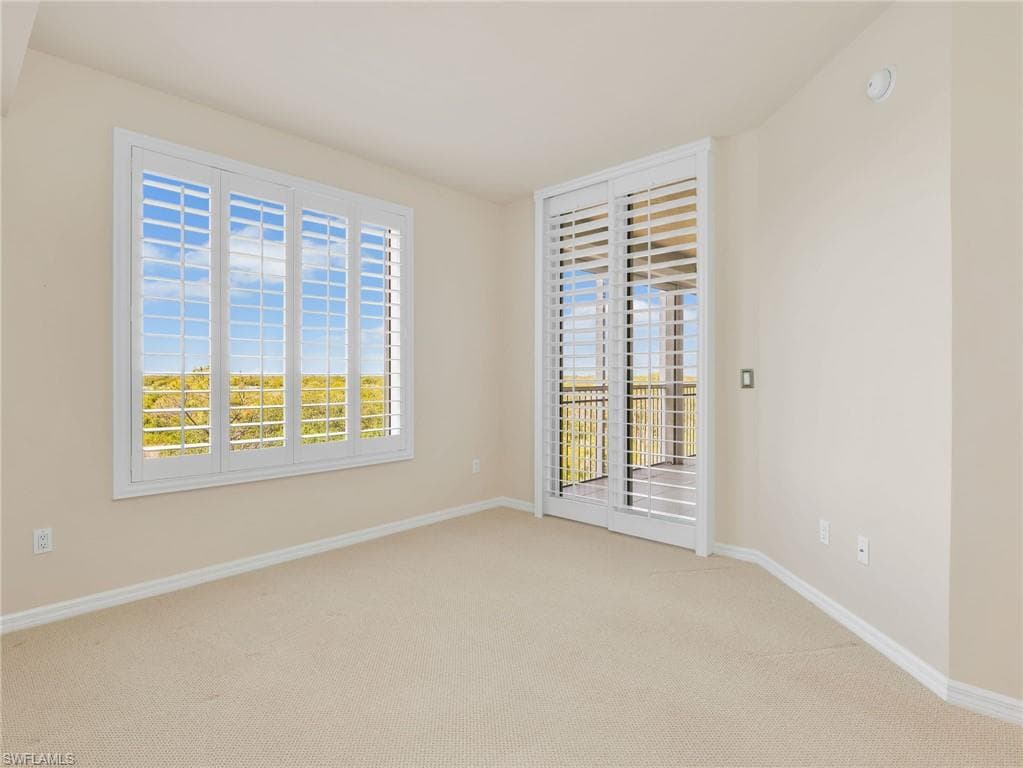 1001 Arbor Lake DR 202-18
