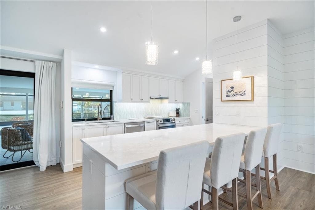 148 1st ST-16