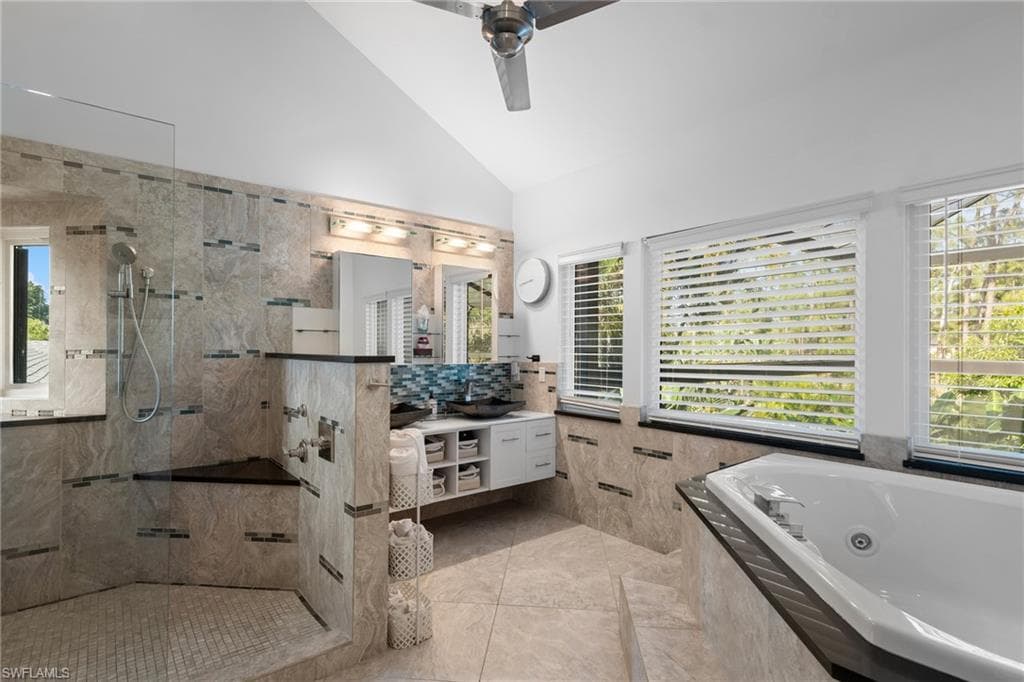 5700 Waxmyrtle WAY-18