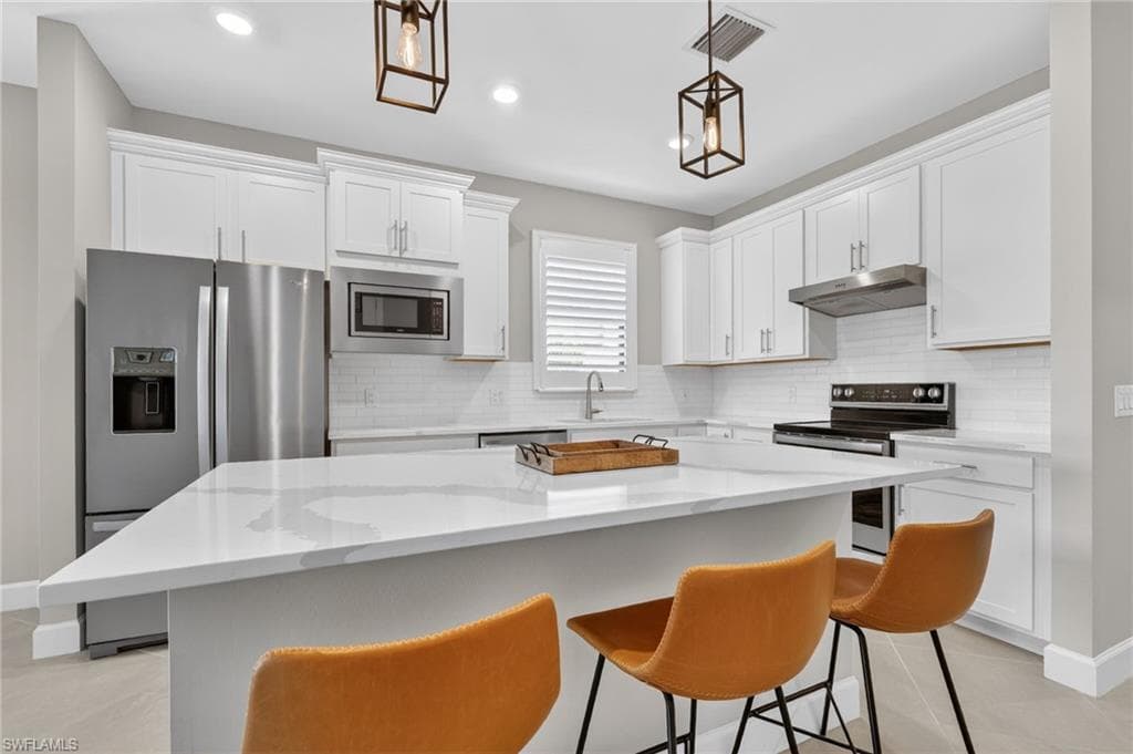 6195 Revelry CT-7