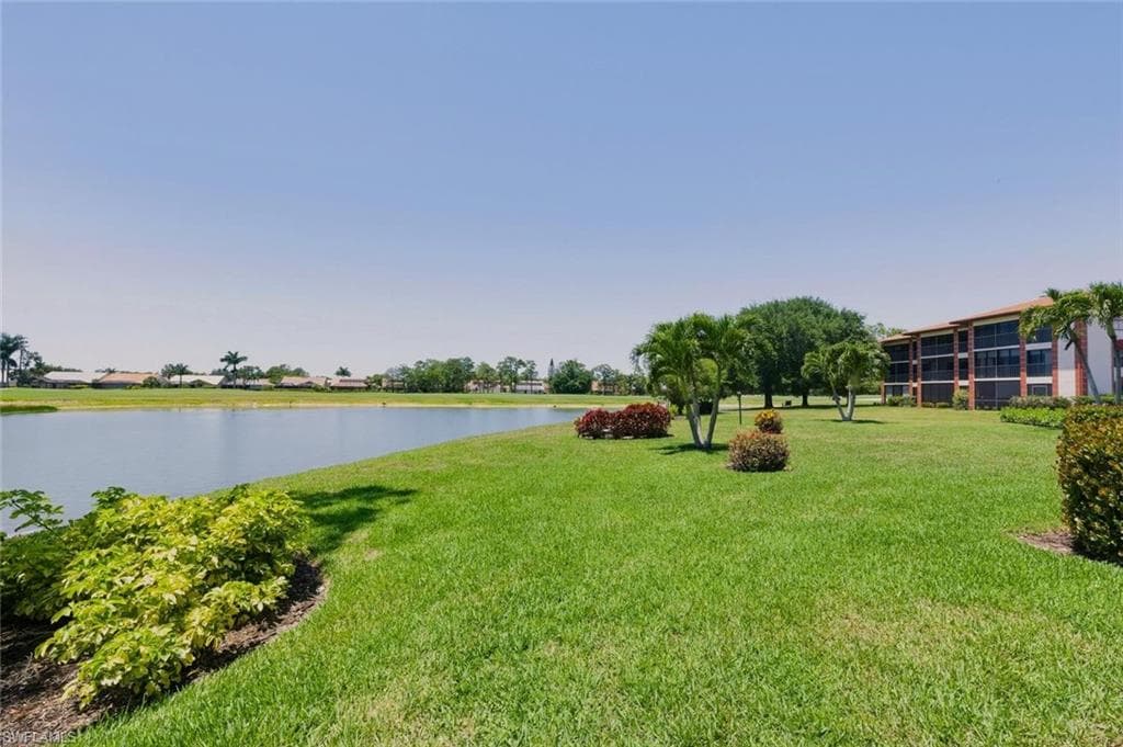 7220 Coventry CT 208-25