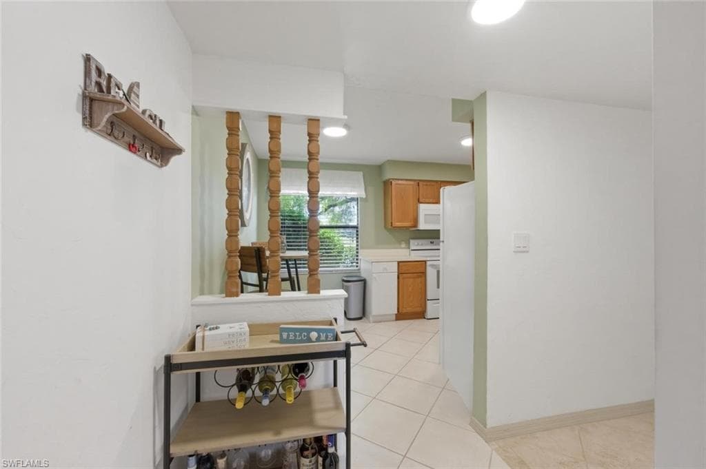 7220 Coventry CT 208-3