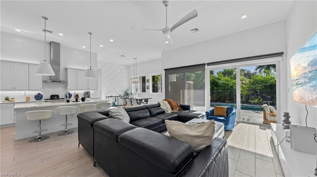 27085 Serrano WAY-4
