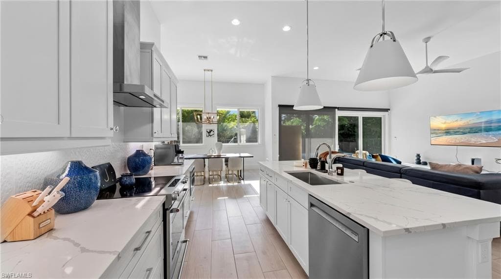 27085 Serrano WAY-10