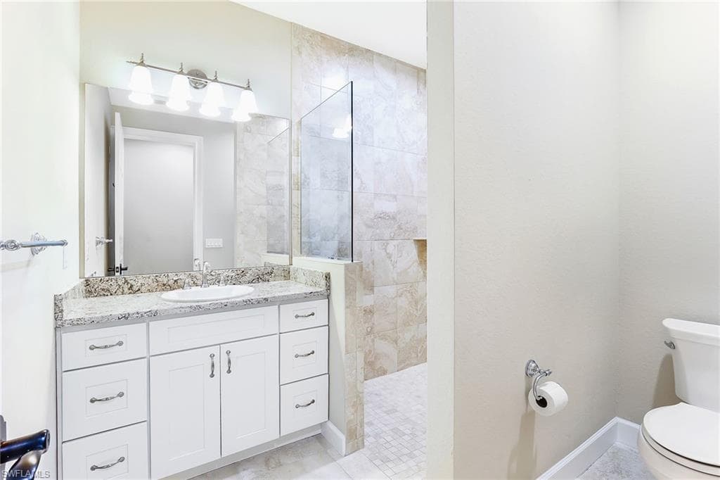 1221 La Faunce WAY-11