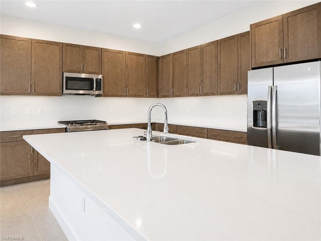 20921 Thistle Leaf LN-11