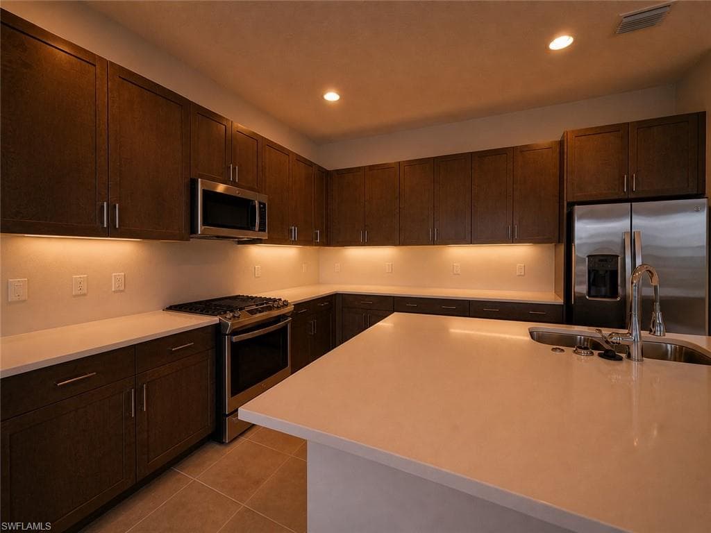 20921 Thistle Leaf LN-28