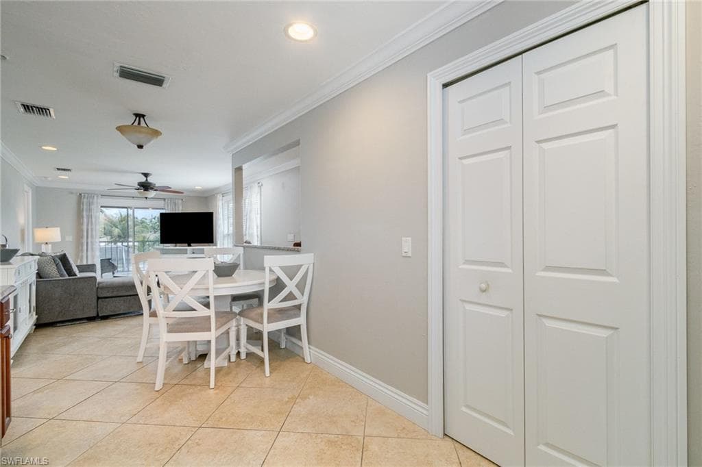 4822-4824 Gary RD A & B-21