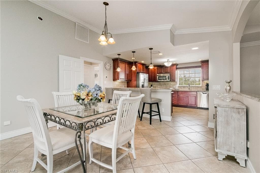 4822-4824 Gary RD A & B-9