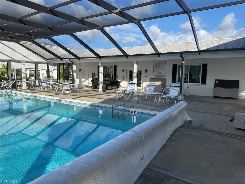 1513 Edgewater CIR-23