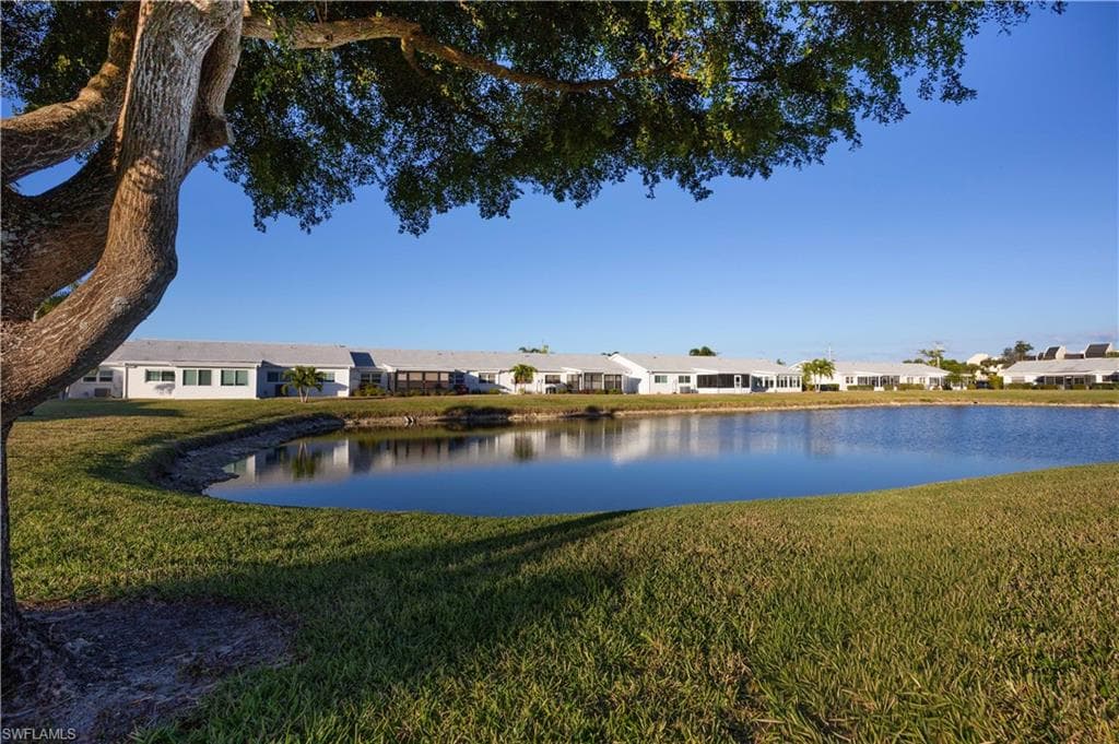 1513 Edgewater CIR-20