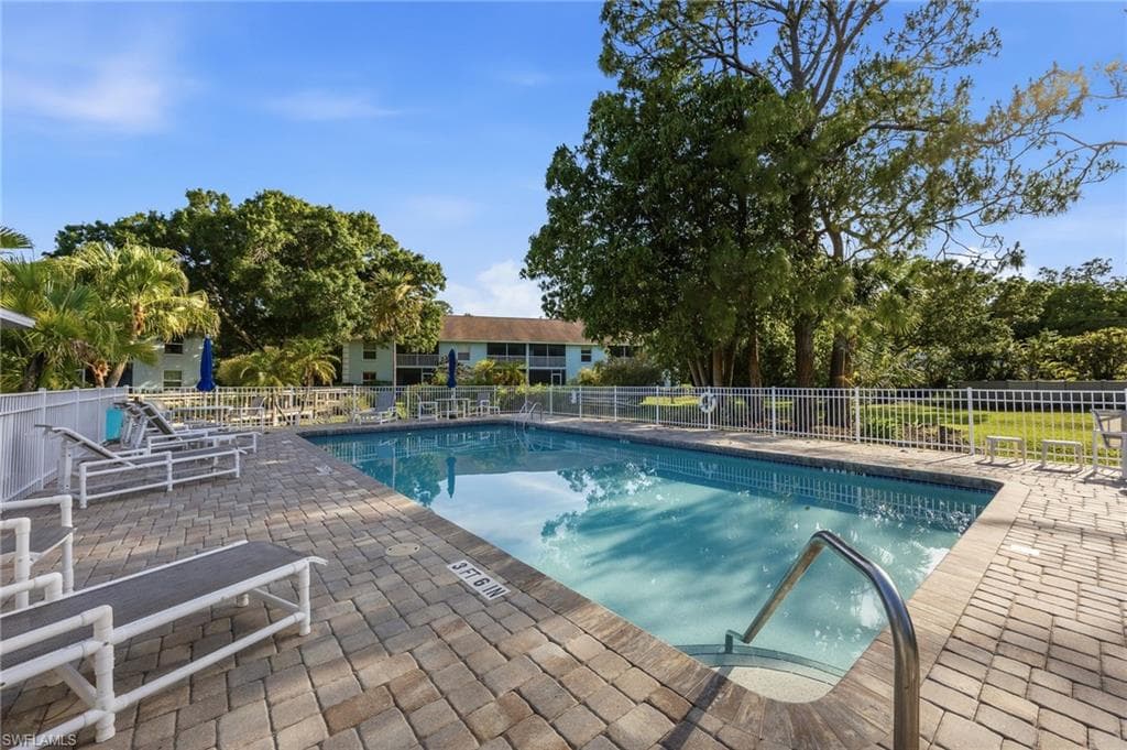 5737 Whitaker RD C101-22