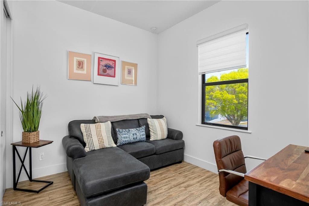 3016 Van Buren AVE-19