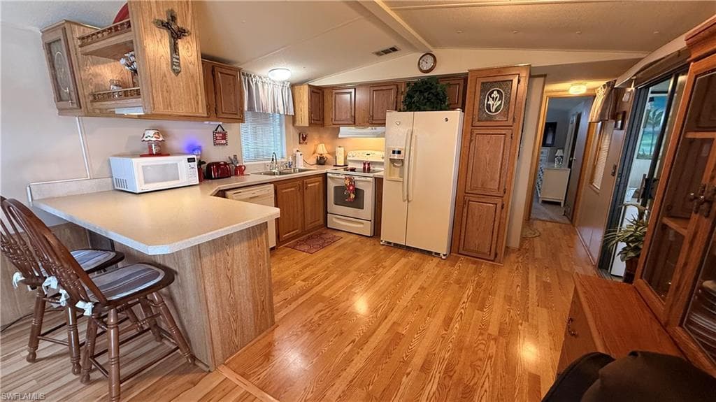 10651 Wales LOOP-6