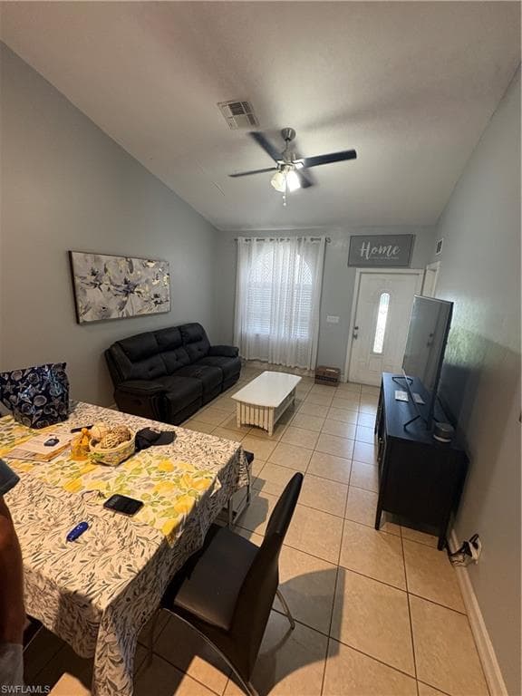 2500 Storter AVE-22