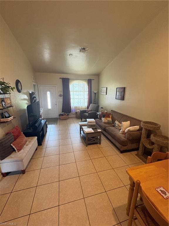 2500 Storter AVE-13