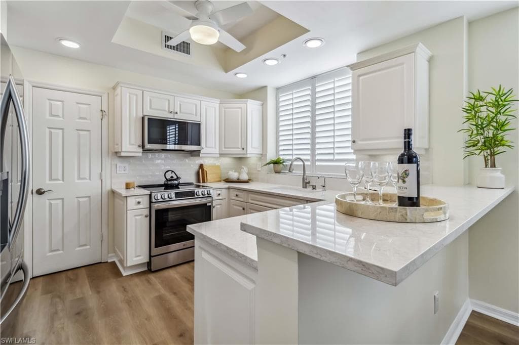 1001 Arbor Lake DR 101-14