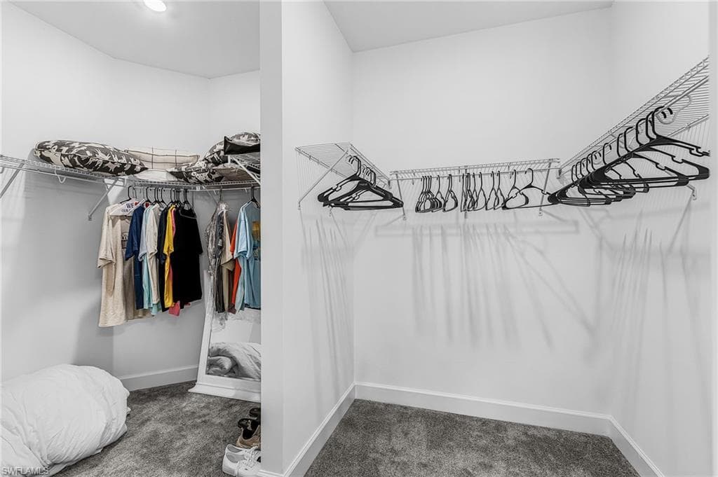 15561 Vittorio ST-11