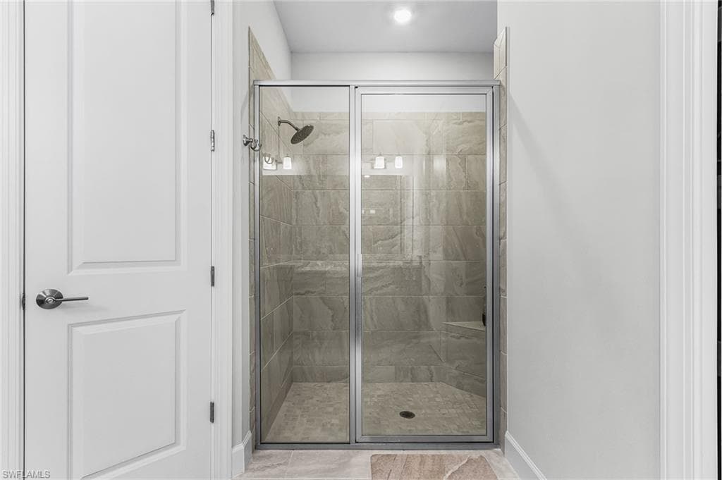 15561 Vittorio ST-10