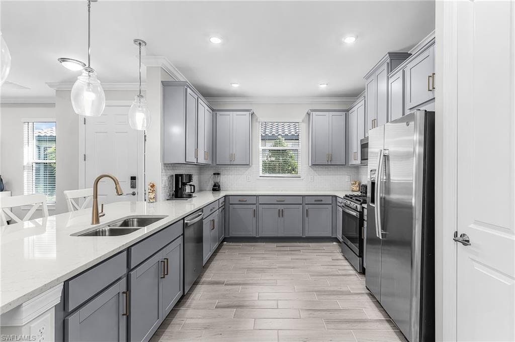 15561 Vittorio ST-3