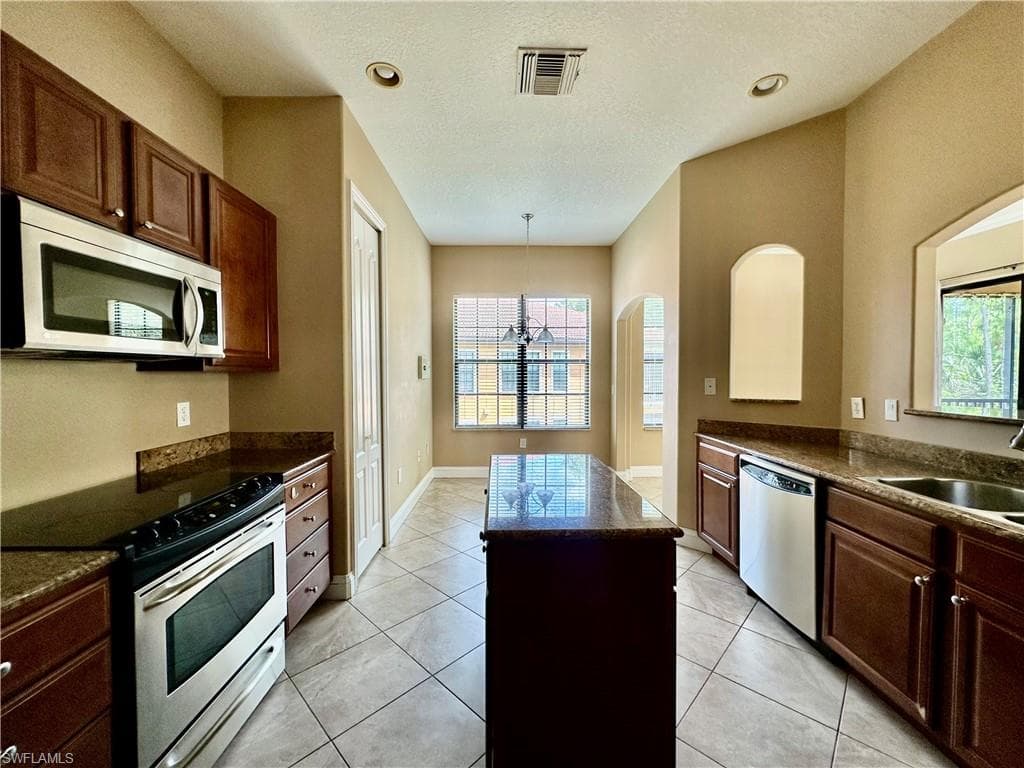 1338 Corso Palermo CT 2403-23