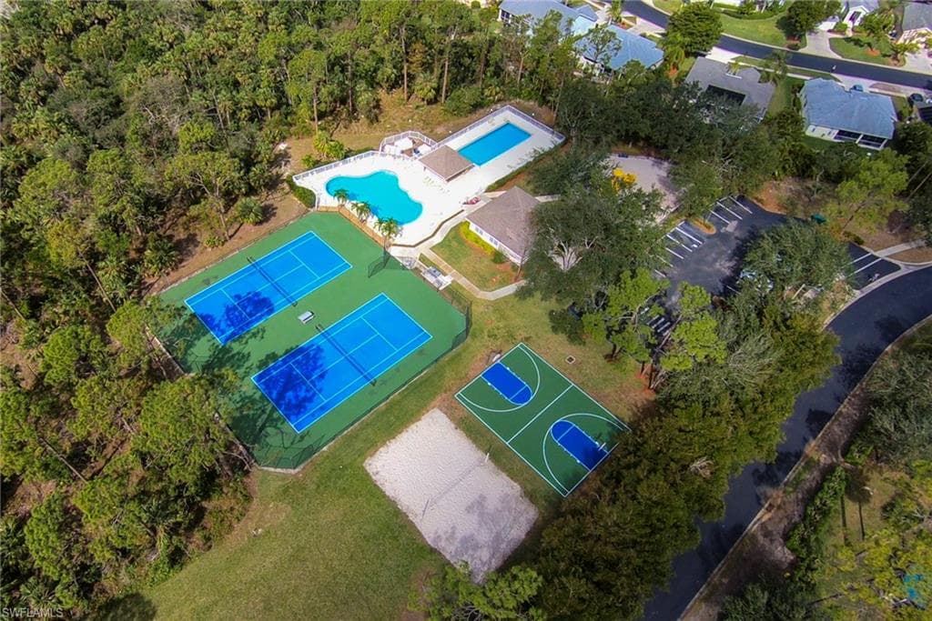912 Briarwood BLVD-25