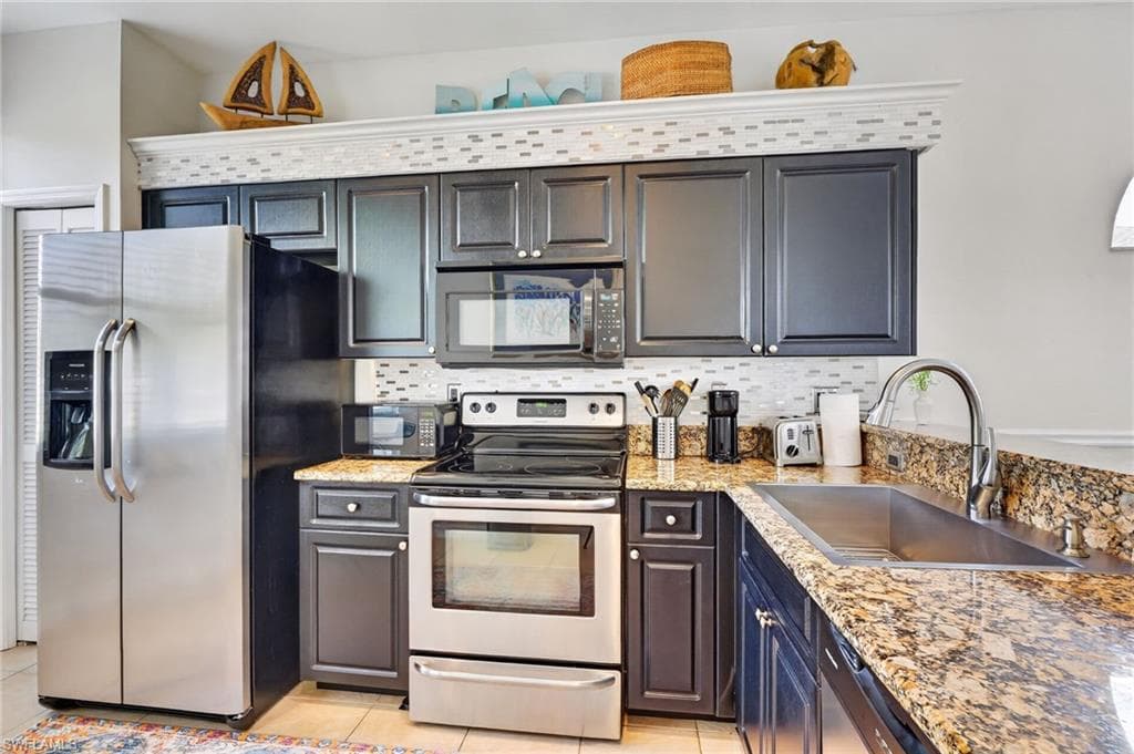 912 Briarwood BLVD-4