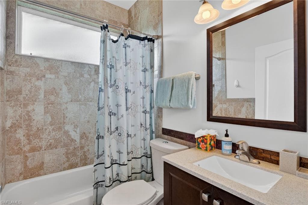 912 Briarwood BLVD-18