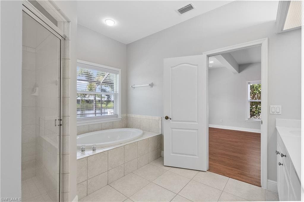12573 Coconut Creek CT-21
