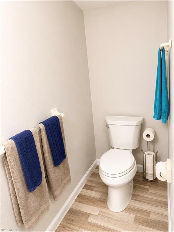 102 E Greens BLVD-17