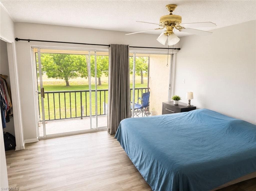 102 E Greens BLVD-20