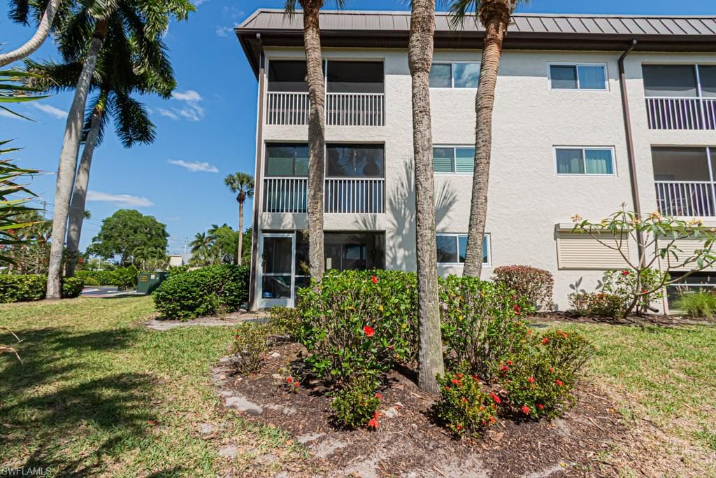 1022 Manatee RD D107-8
