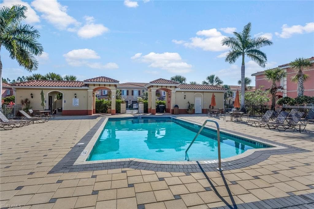 20281 Estero Gardens CIR 204-24
