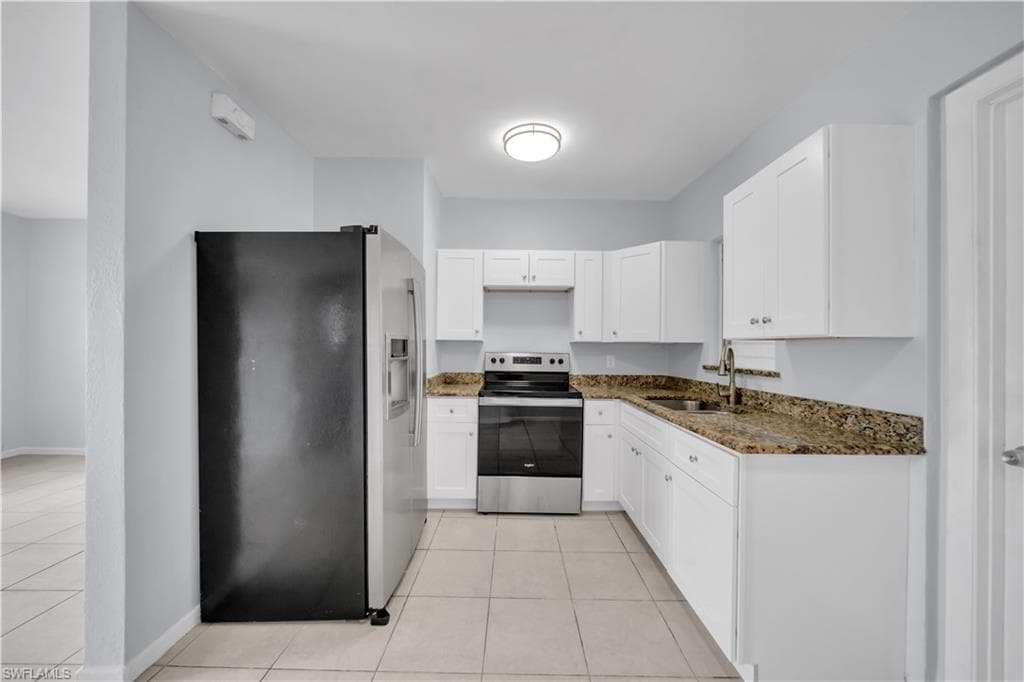 1527 Gardenia AVE-16