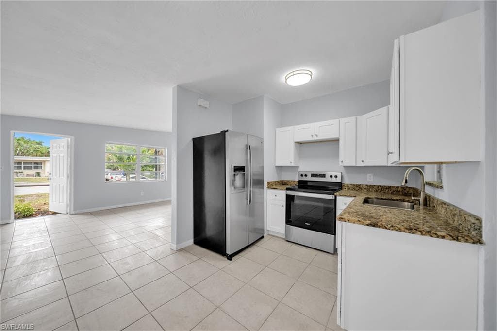 1527 Gardenia AVE-15