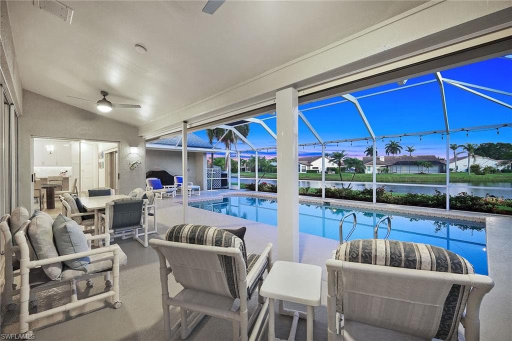 3803 Essex PL-22