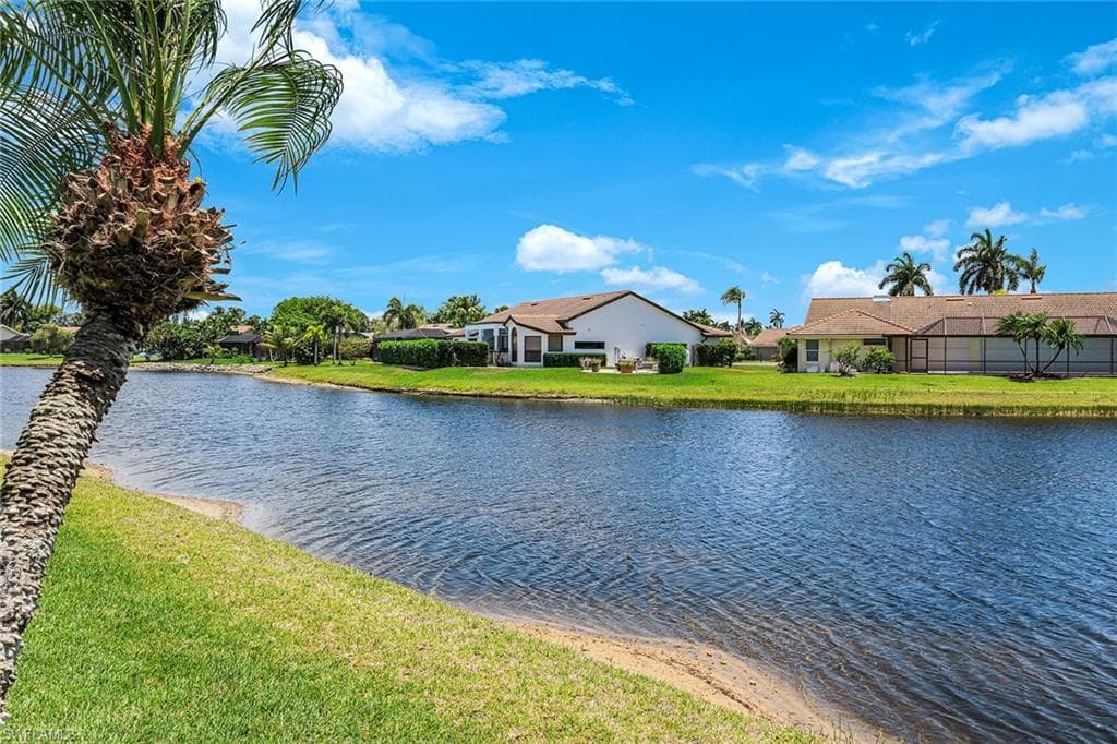 3803 Essex PL-44