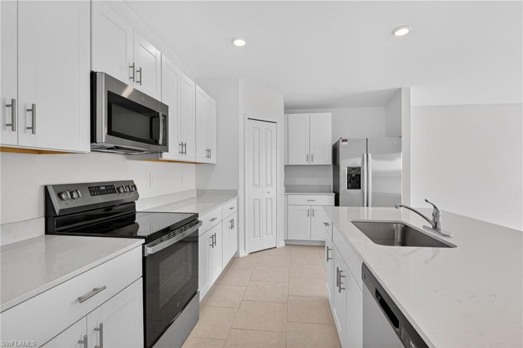11621 SAVANNA LAKES BLVD-5