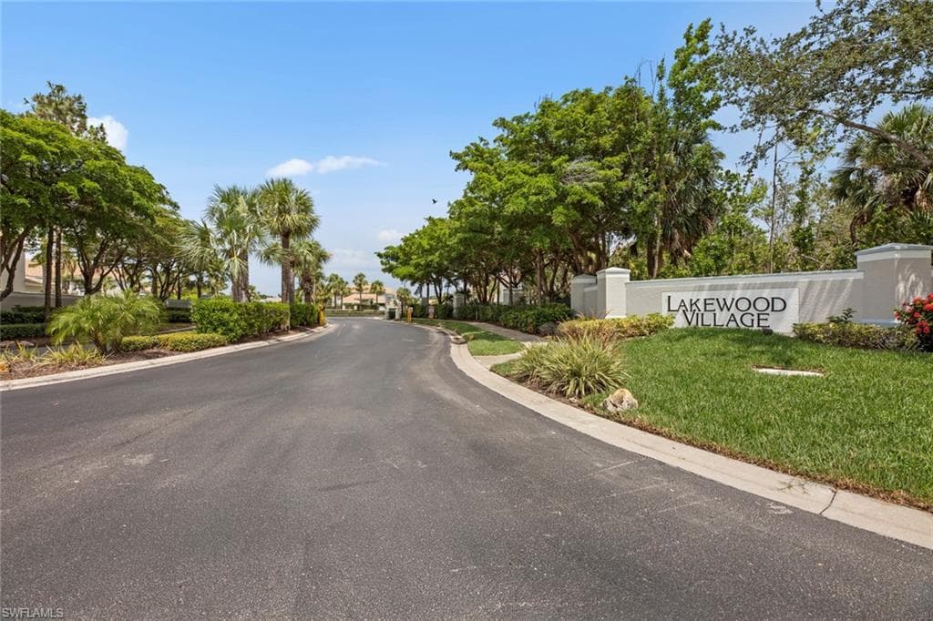 8290 Village Edge CIR 1-17
